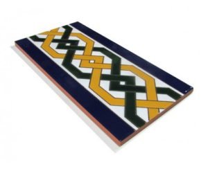 Azulejo árabe pintado a mano. Modelo cenefa P201