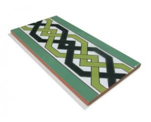 Azulejo árabe pintado a mano. Modelo cenefa P204