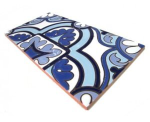 Azulejo sevillano pintado a mano. Modelo Fondo F103