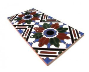 Azulejo sevillano pintado a mano. Modelo Fondo F160