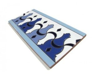 Azulejo árabe pintado a mano. Modelo Remate R213