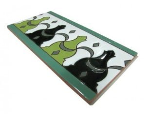 Azulejo árabe pintado a mano. Modelo Remate R214